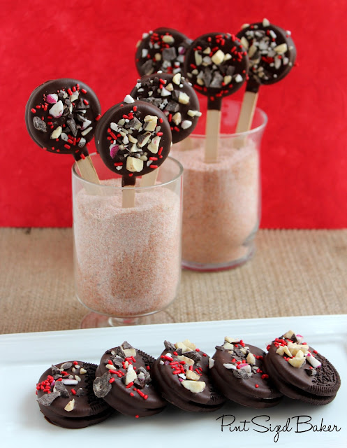I think that these Chocolate Dipped Candy Cane Joe-Joe's are so easy to make but taste so yummy! I love the peppermint with the chocolate!