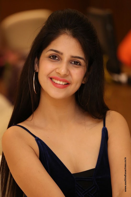 Kashish Vohra at Saptagiri LLB Movie interview 