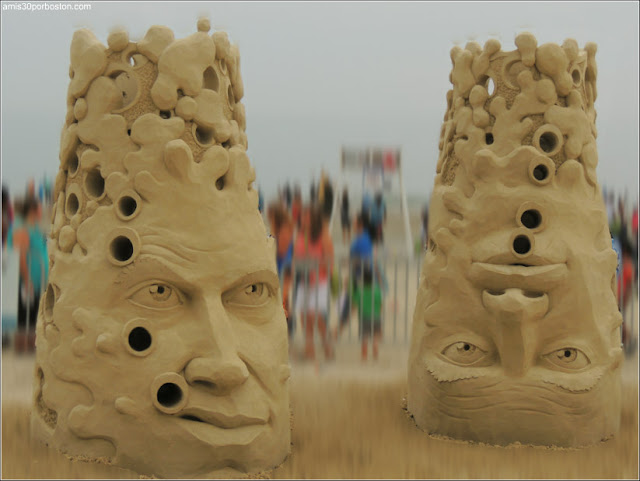 Esculturas de Arena de Revere Beach: Dunkaroos de Abe Waterman
