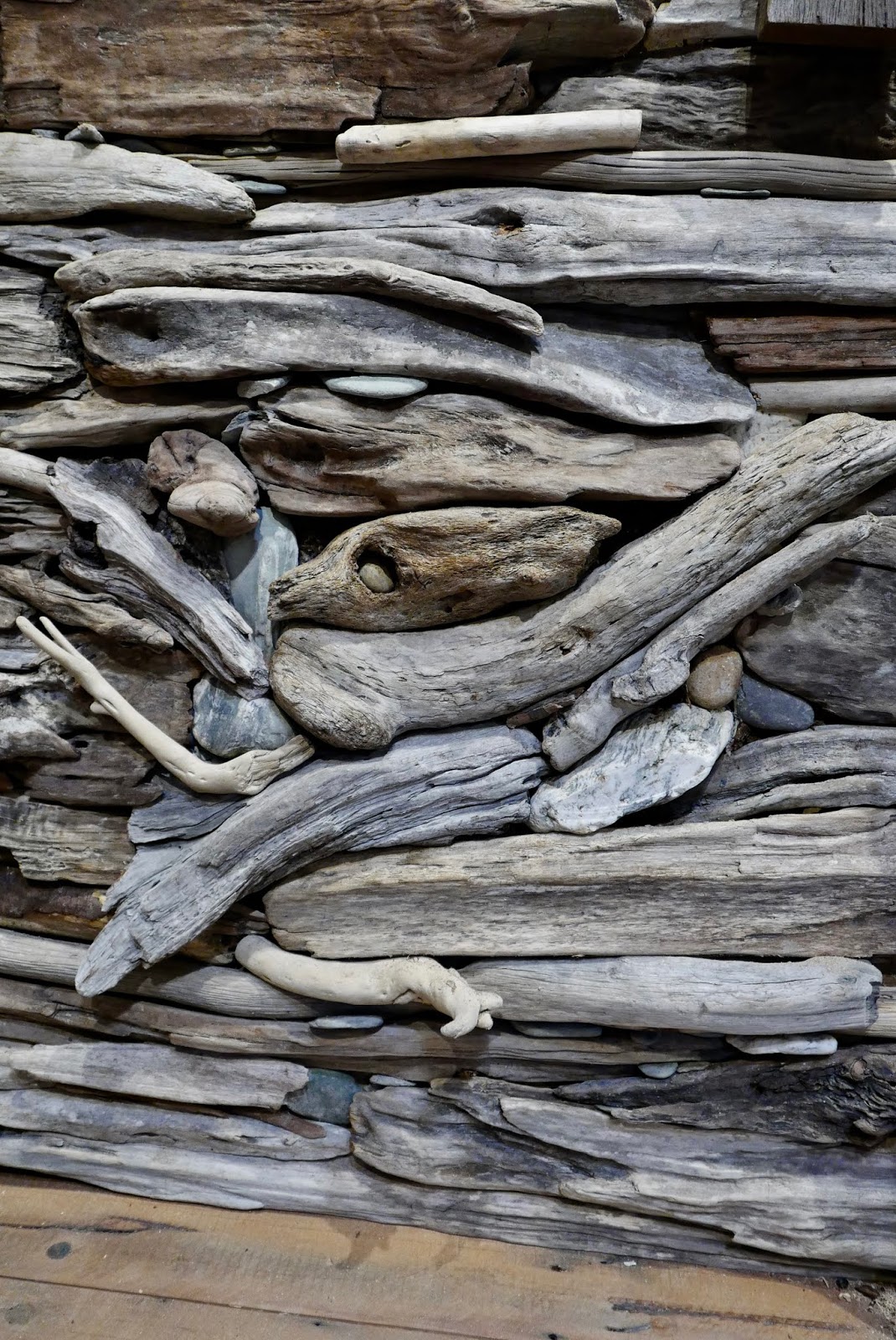 Jeffrey Bale's World of Gardens The Driftwood Wall