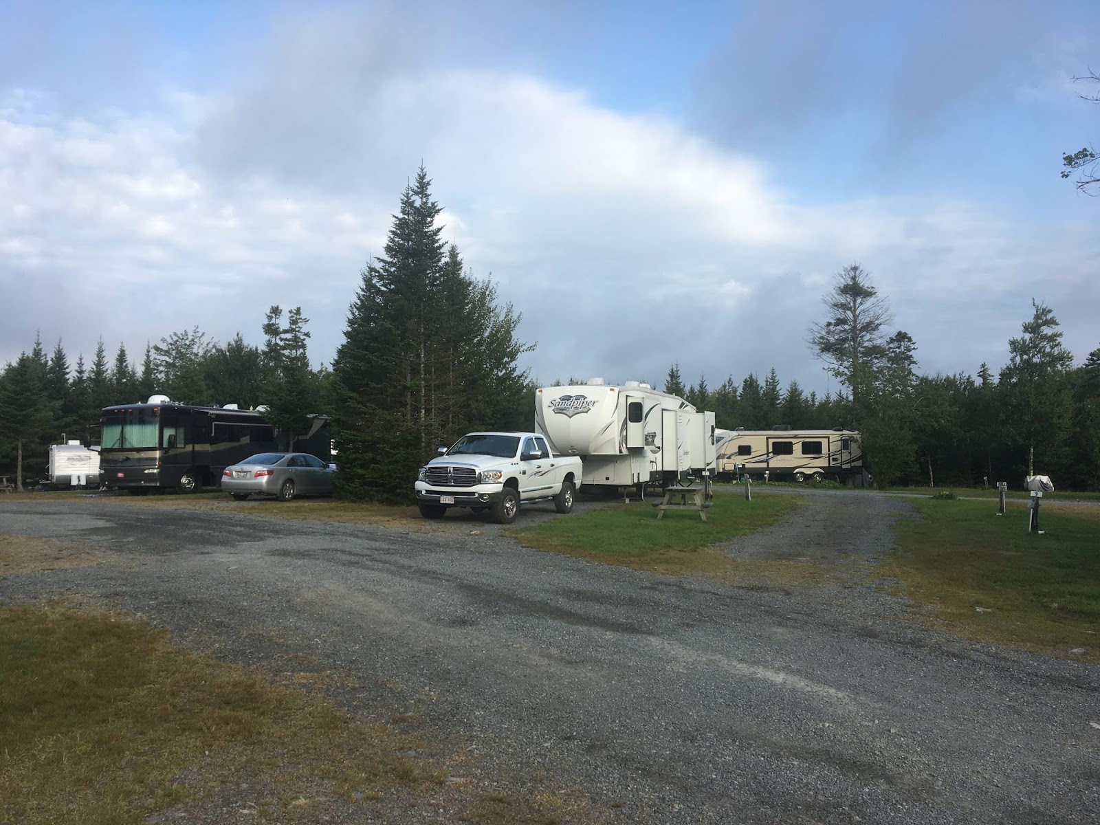 The Gilliam's Island Woodhaven Park Campground, Hammonds Plains, Nova