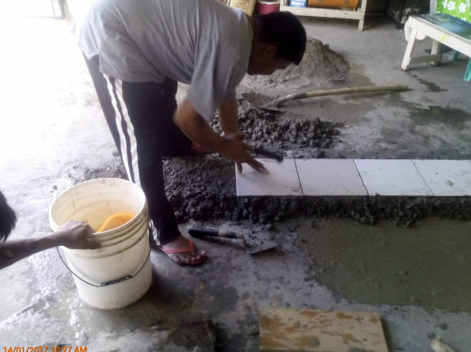 BUILDER'S JOURNAL TILE INSTALLATION CONCRETE DRY PACK METHOD