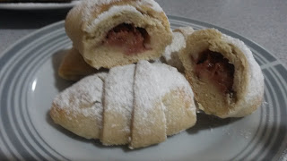Cornulețe cu gem și nuca