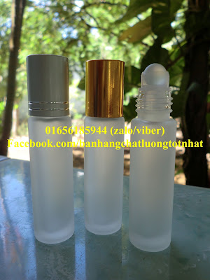 Chai bi lăn nắp bạc 