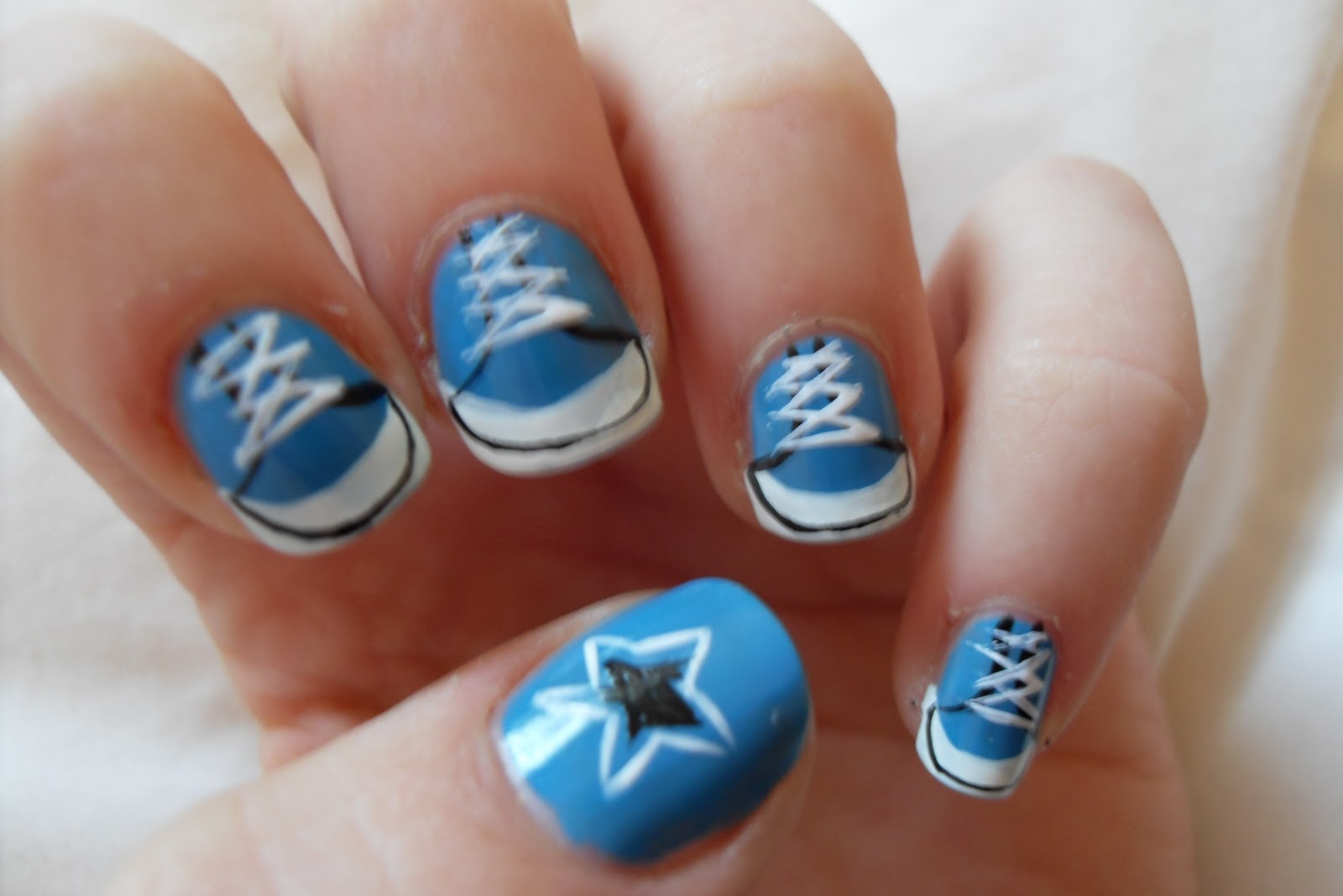 Oooooh Pretty Converse Nail Design