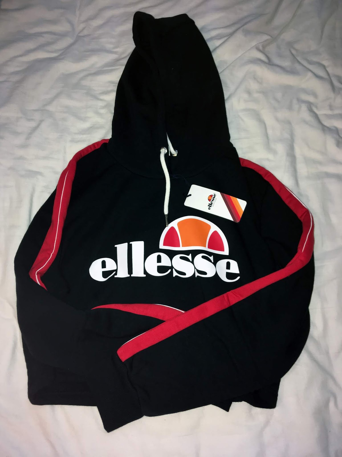 ellesse piping panel crop hoodie