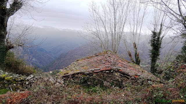 Ruta circular al Pico Horru, techo del concejo de Belmonte, en la Sierra de la Manteca