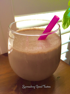 http://spreadinggoodtastes.com/peanut-butter-cocoa-breakfast-smoothie/