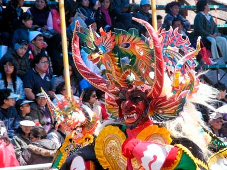 Priorizan seguridad para turistas en fastuoso Carnaval de Oruro