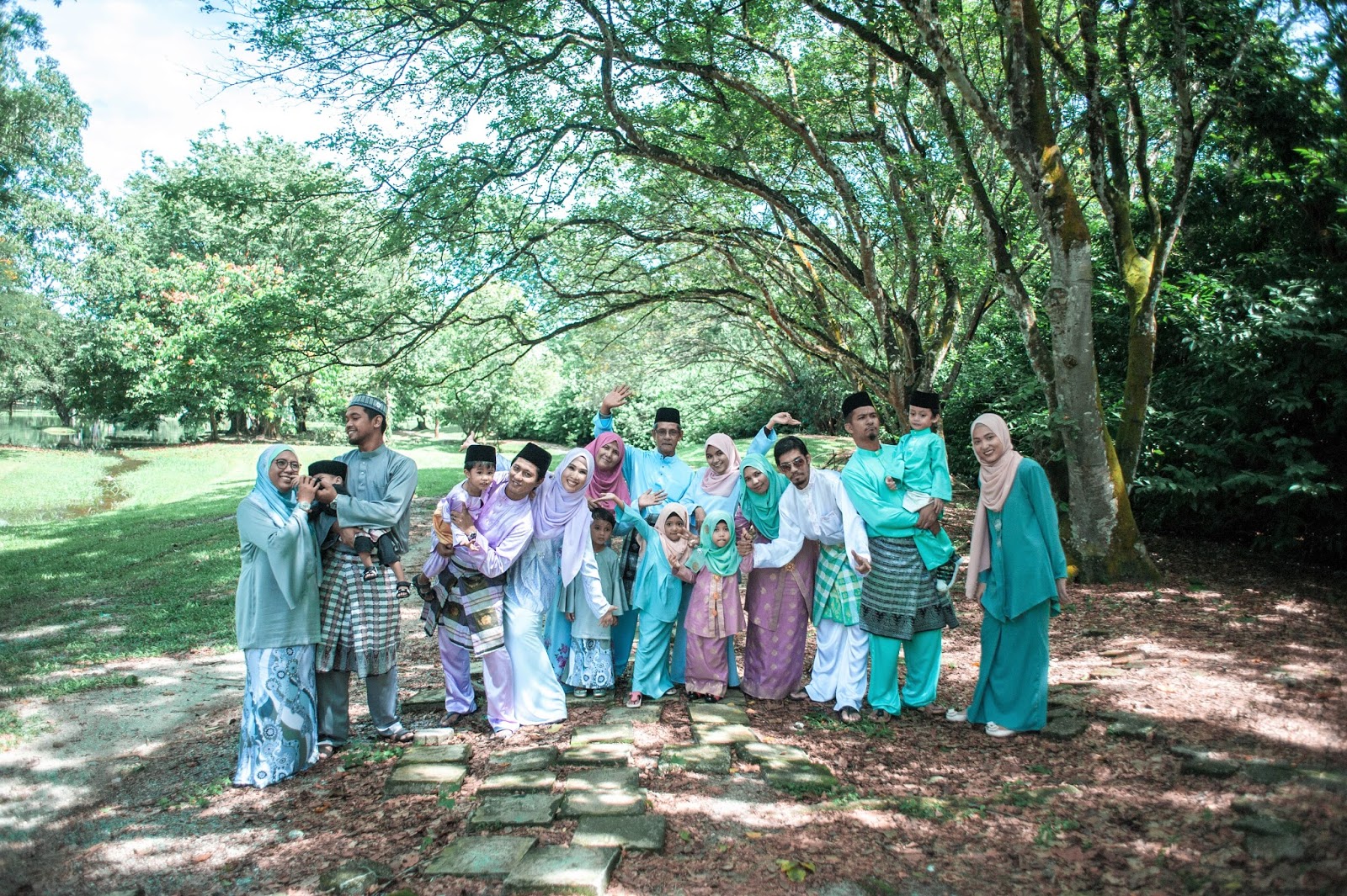 Raya Outdoor Photoshoot At Taiping Lake Garden Raya Outdoor Photoshoot At Taiping Lake Garden