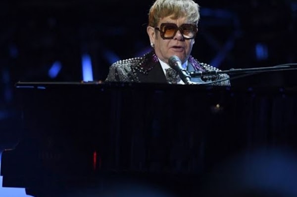 Paramount lanza la producción de una película sobre Elton John