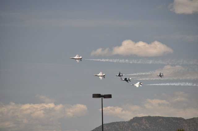 US Air Force Thunderbirds 2016 AFA Air Force Academy flyover coloradoviews.filminspector.com