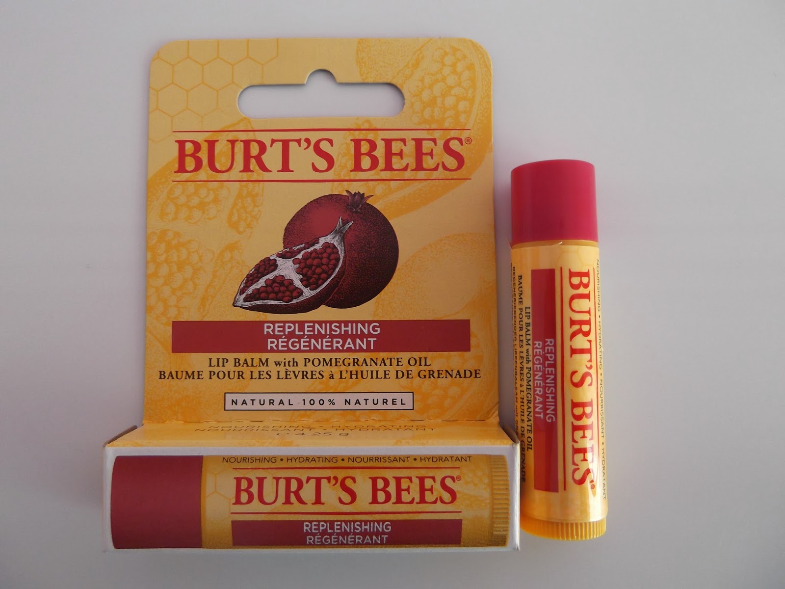 Blush and a Lippenbalsems van Burt's Bees, Labello en Nivea