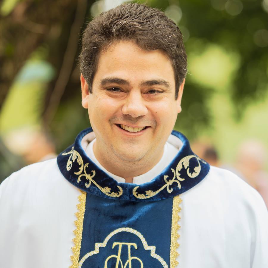 CRISTO Eu sou o Bom Pastor José BonifácioSP FELICIDADE Padre Robson de Oliveira