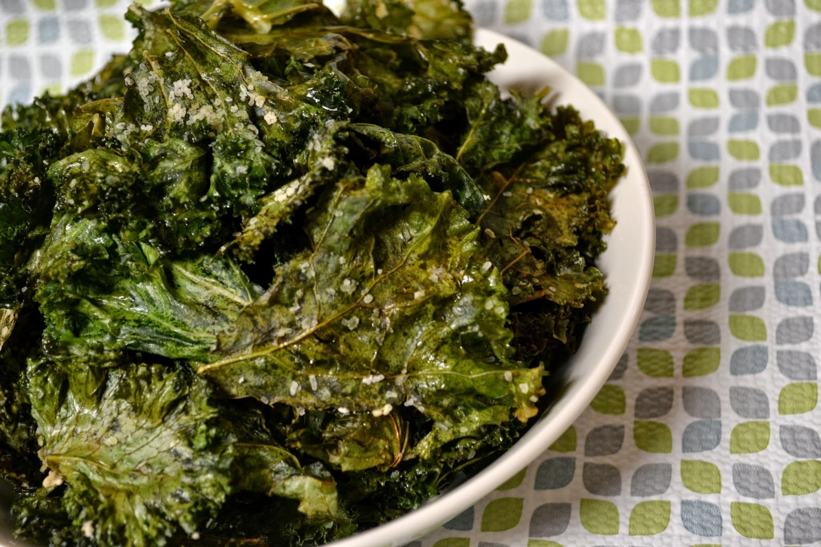 Salt and Vinegar Kale Chips Feed the Fashionista