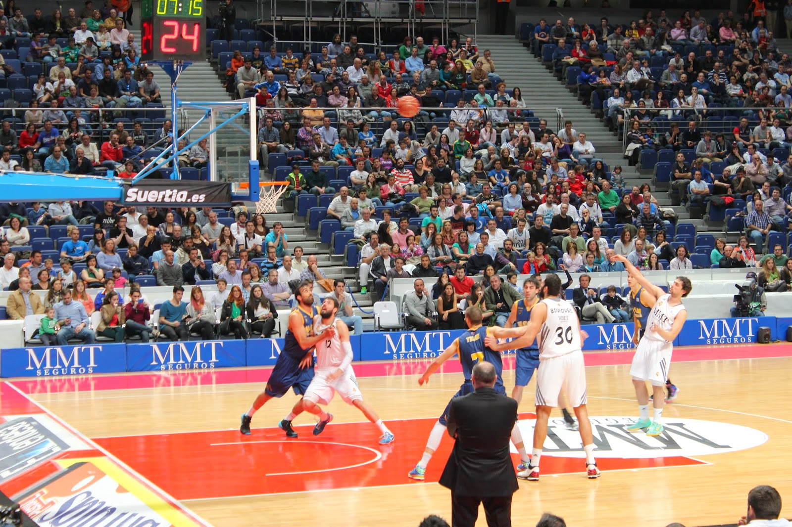 PEÑA MADRIDISTA LA GRAN FAMILIA LIGA ACB FASE REGULAR, JORNADA 23 / EL BALONCESTO VISTO POR