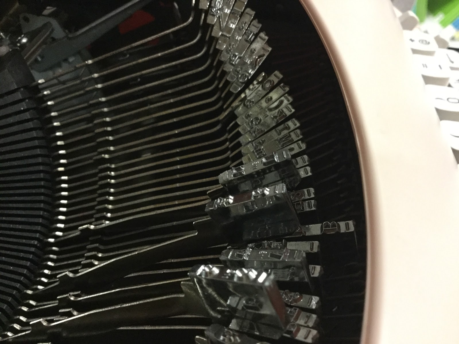 The “Charming?” Yet awful Typecast Typewriter (updated)