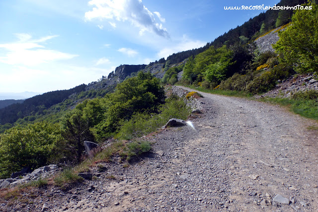 Acceso al Santuario del Moncayo