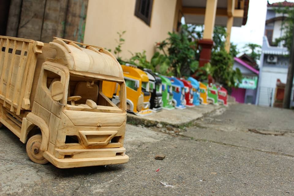 mainan anak anak dari kayu: Januari 2014