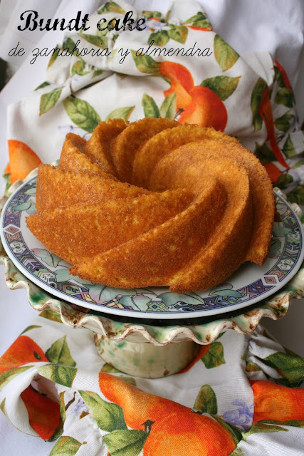 Bundt cake de zanahoria y almendra sin grasa,bizcocho de zanahoria sin grasa