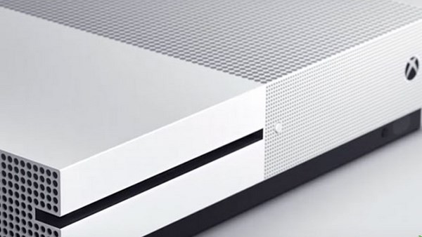  O modelo slim do console da Microsoft, o Xbox One S, terá dois modelos a parte de 2 TB, que chegarão em dois novos bundles.