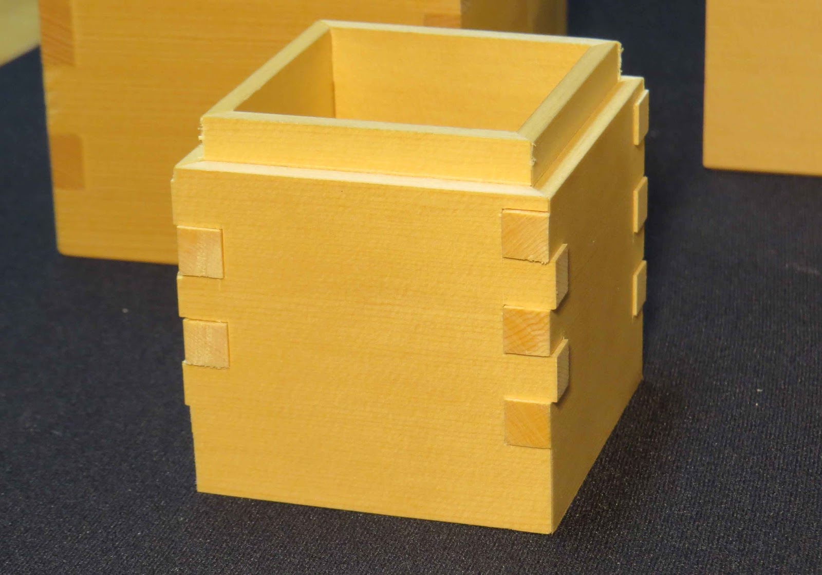 Blind mitered finger joint boxes