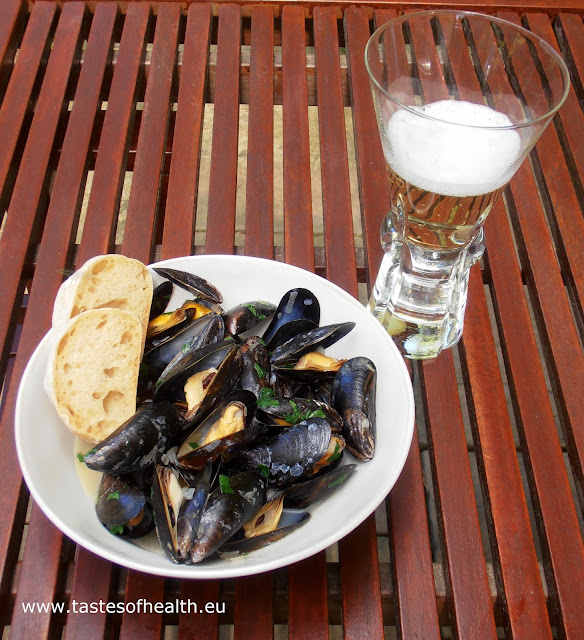 mussels recipe, cooking mussels, mussels, how to clean mussels