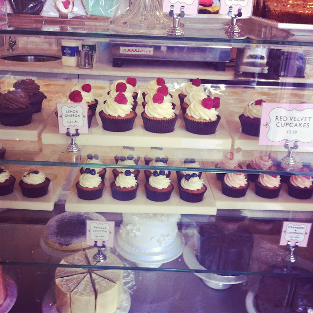 eat pray bake Peggy Porschen (Tea & Cake London)