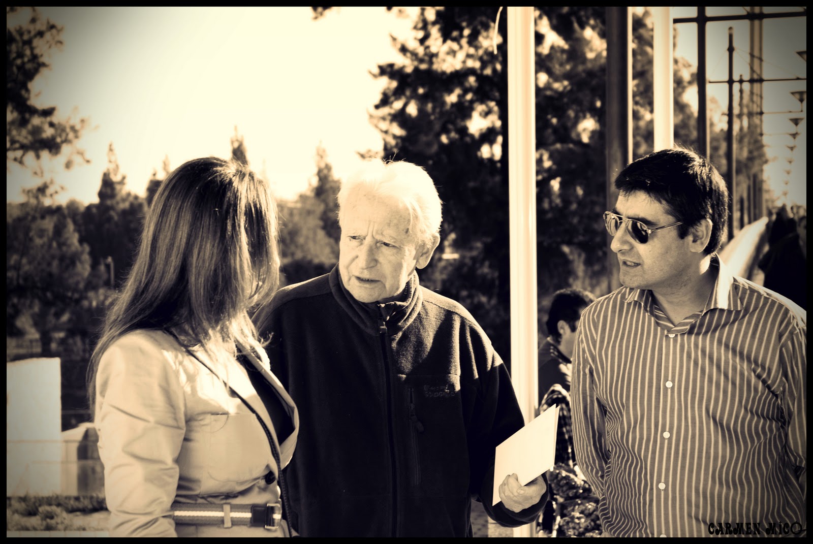 Creaciones Solidarias Dedicado al Padre José Puig