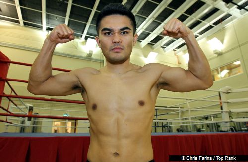 Watch Brian Viloria knockdown opponent 3 times, Awesome punches!