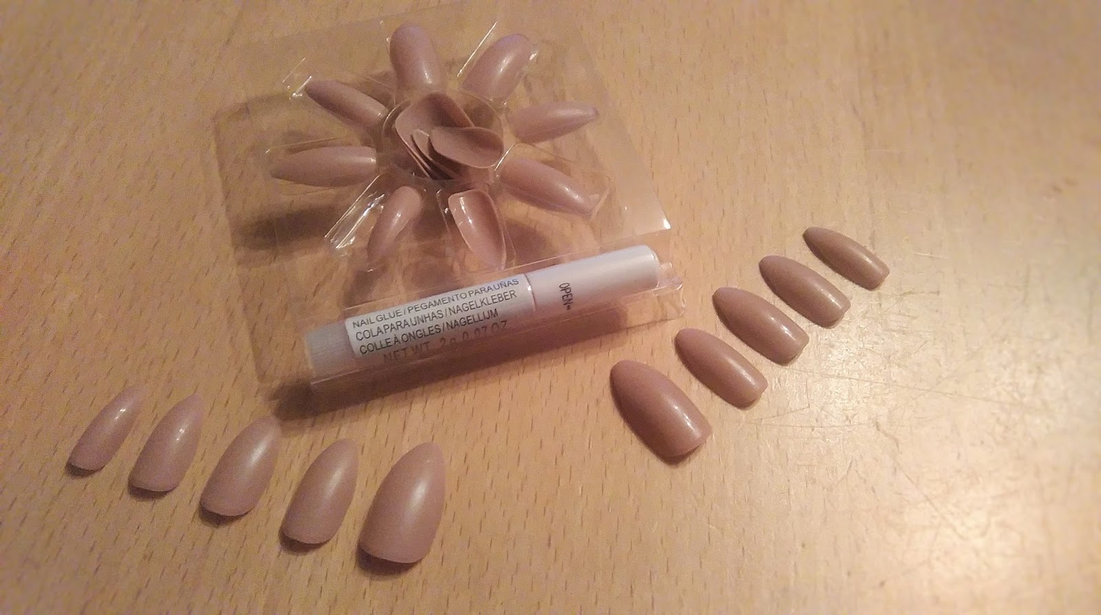 Brush On Nail Glue Primark at Anita Lewis blog