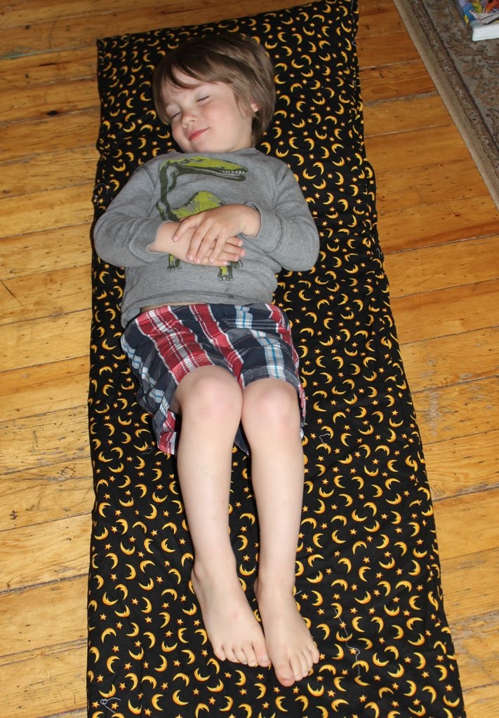 maggie blue DIY 15 minute camping bedrolls (6.50 a piece)