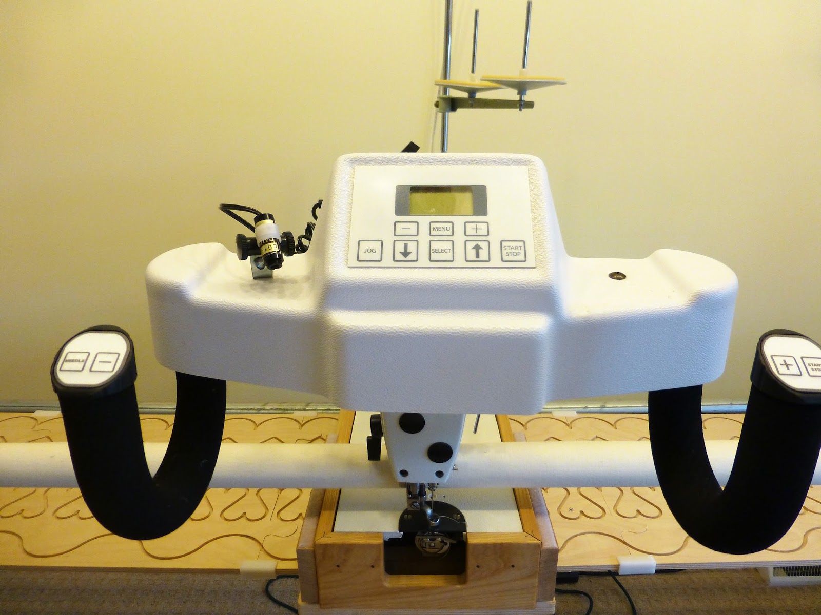 Crayon Box Quilt Studio: Voyager 17 with Dekked Out Quilting upgrade