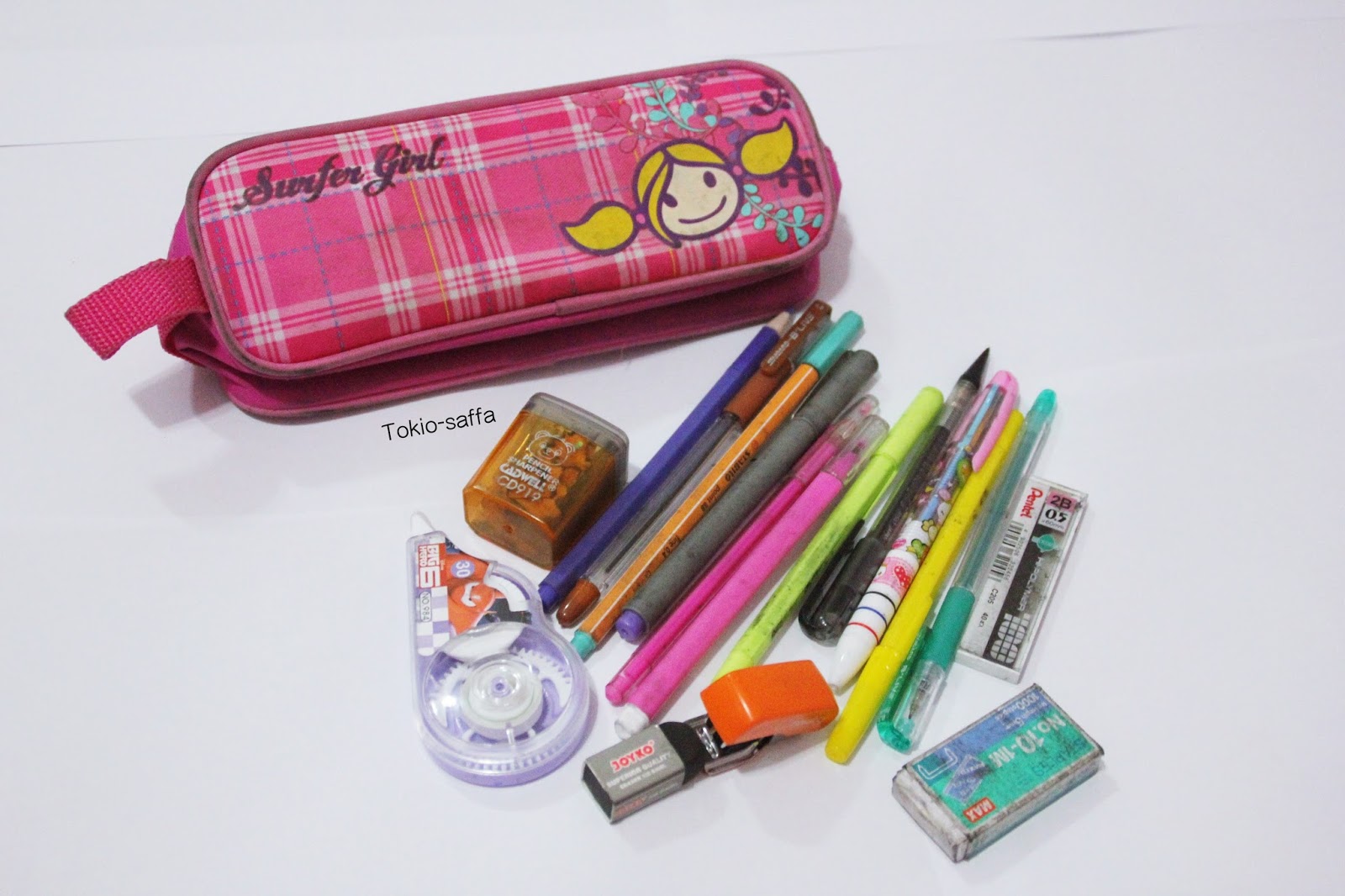 Tokio What things are in my pencil case?