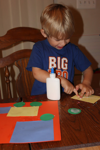 Momma's Fun World: Make art with shapes