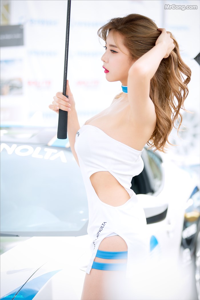 Heo Yoon Mi's beauty at the CJ Super Race event, Round 1 (70 photos)