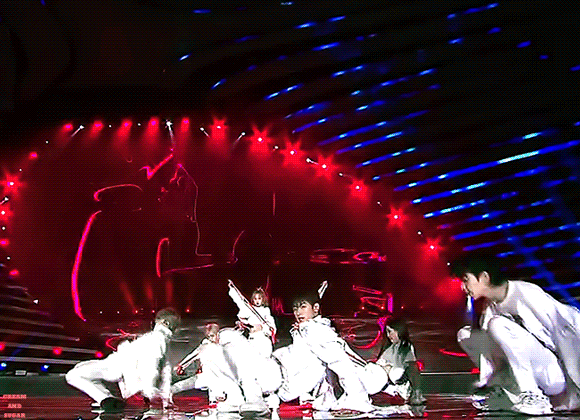 어제자 완빡이였던 덥즈 가요대전.jpgif | 인스티즈