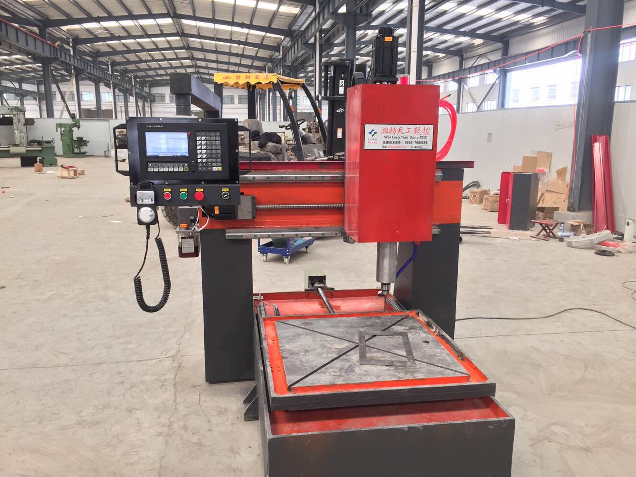 CNC-Salon: Metal Die Working CNC Router 5.5KW