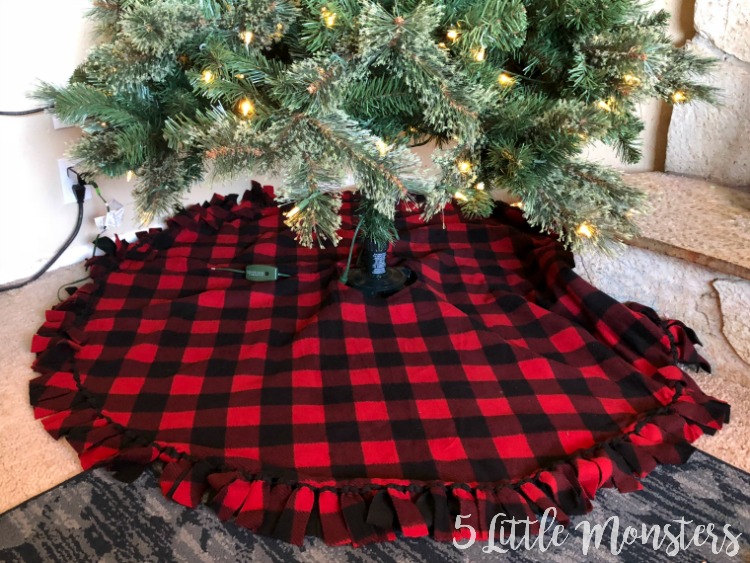 5 Little Monsters Easy Fleece Christmas Tree Skirt