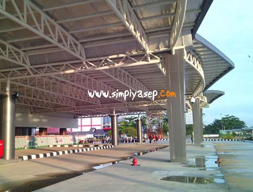 BARU: Bandara Internasional Supadio sudah dipermodern dan diperluas.  Ini adalah salah satu pencapaian yang luar biasa kota Pontianak di usianya yang ke 244 tahun kota ini. Foto Asep Haryono
