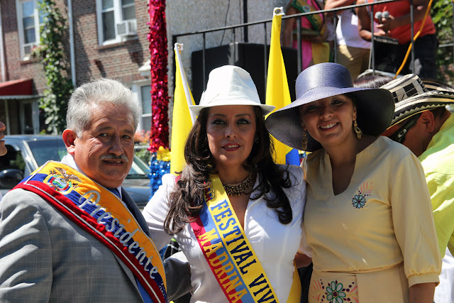 imagenes del desfile ecuatoriano de Queens New York