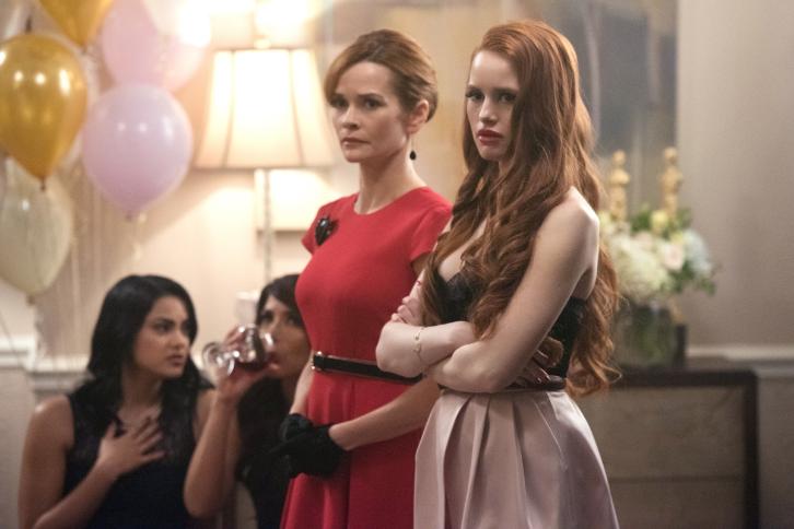 Riverdale - Episode 1.08 - The Outsiders - Promos, Sneak Peeks, Inside the Episode, Promotional Photos & Press Release