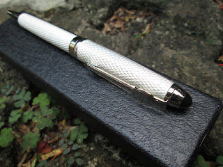 Pulpen Mewah Jinhao JH163 Metal White Silver Luxury Pen