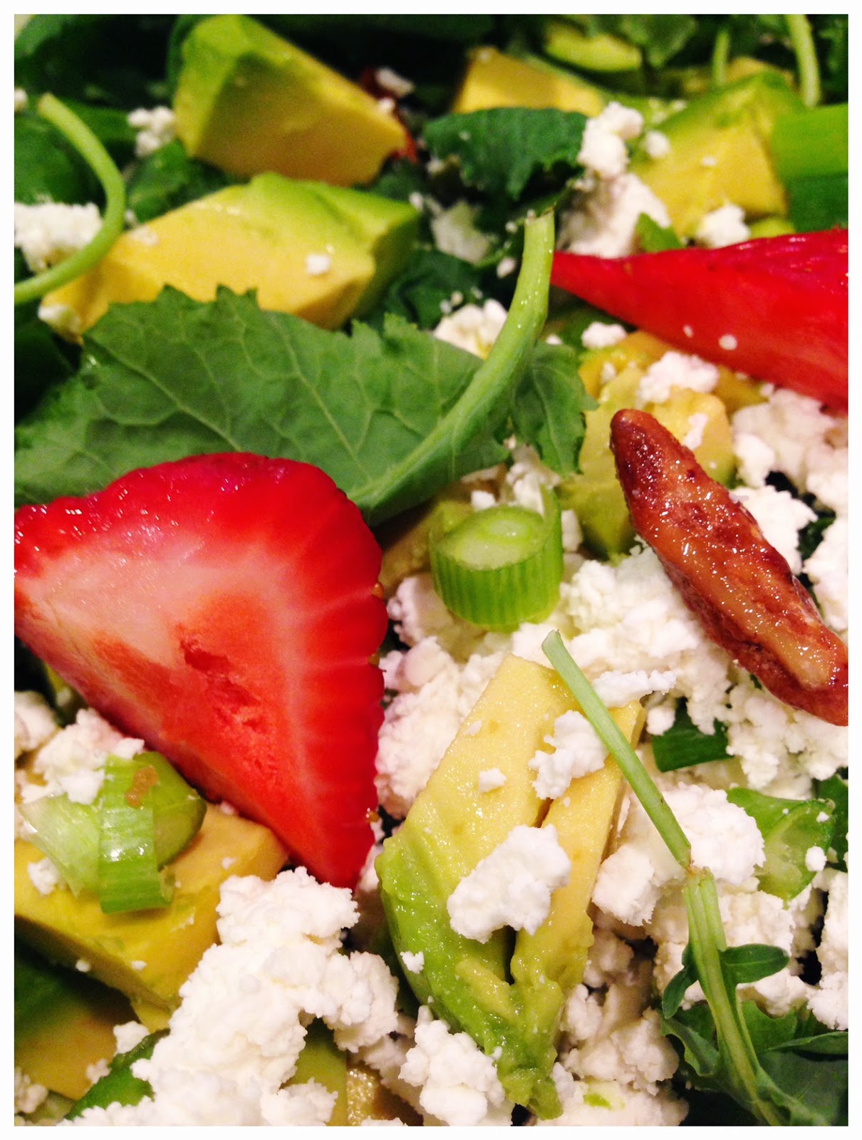 Recipe Review | Strawberry + Avocado Baby Kale Salad | SOURJONES