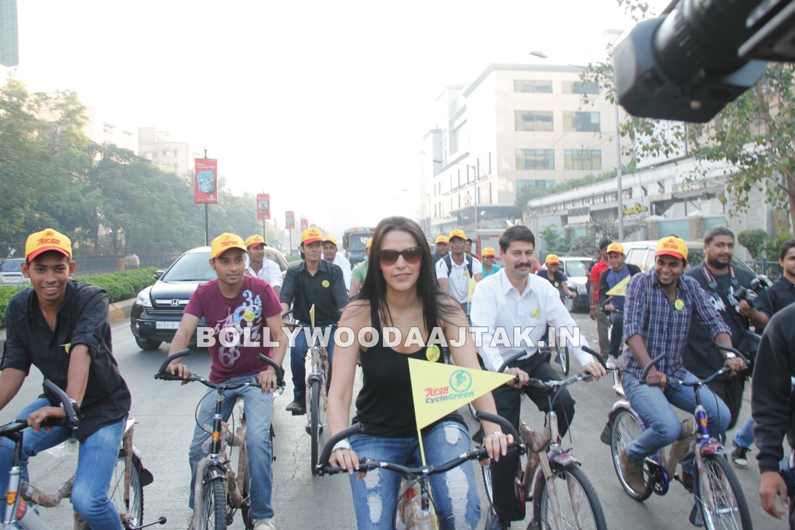 Neha Dhupia 1 - Neha Dhupia at Cyclogreen Marathon