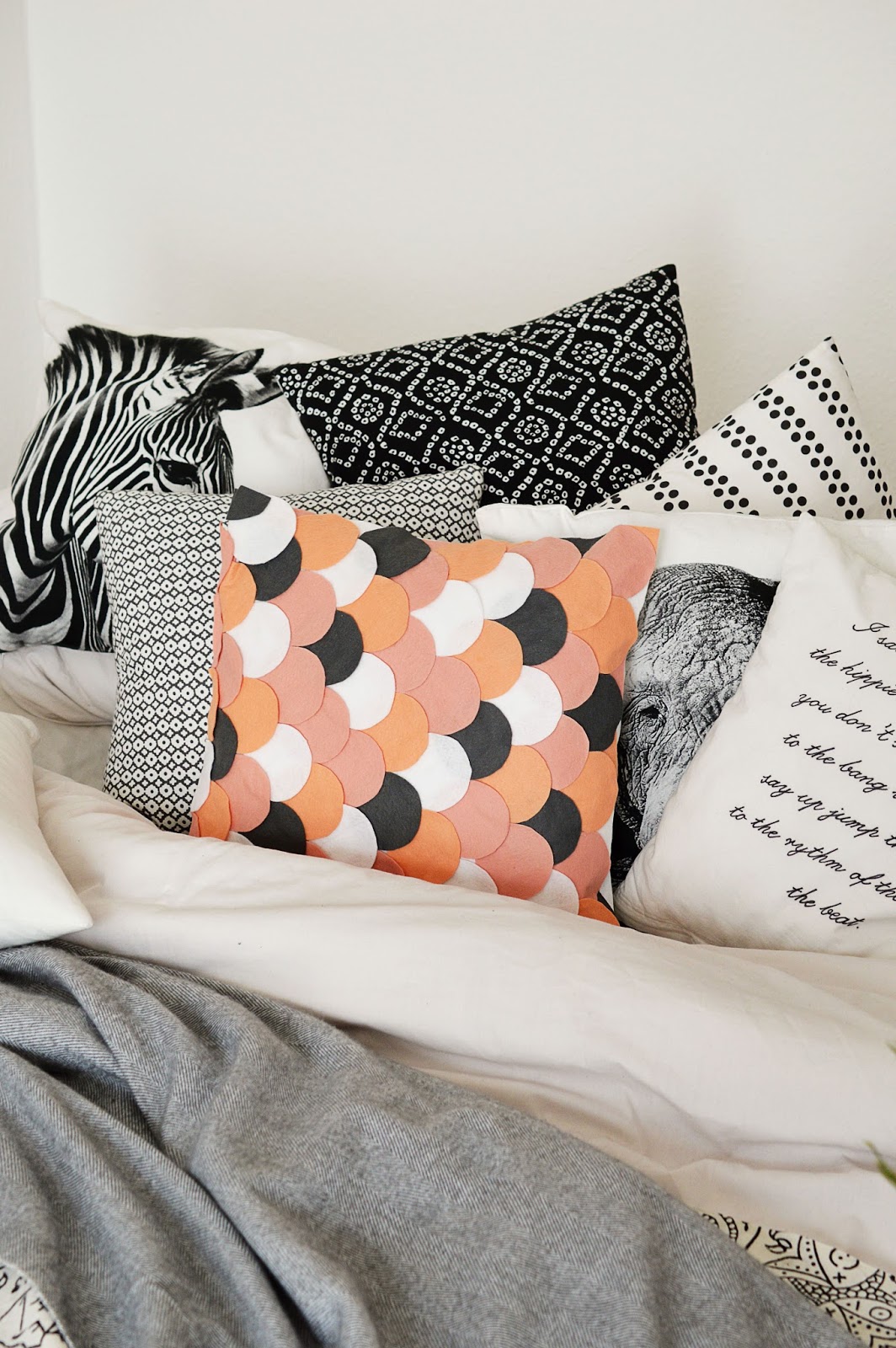 DIY No-Sew Scalloped Pillowcase | Motte's Blog