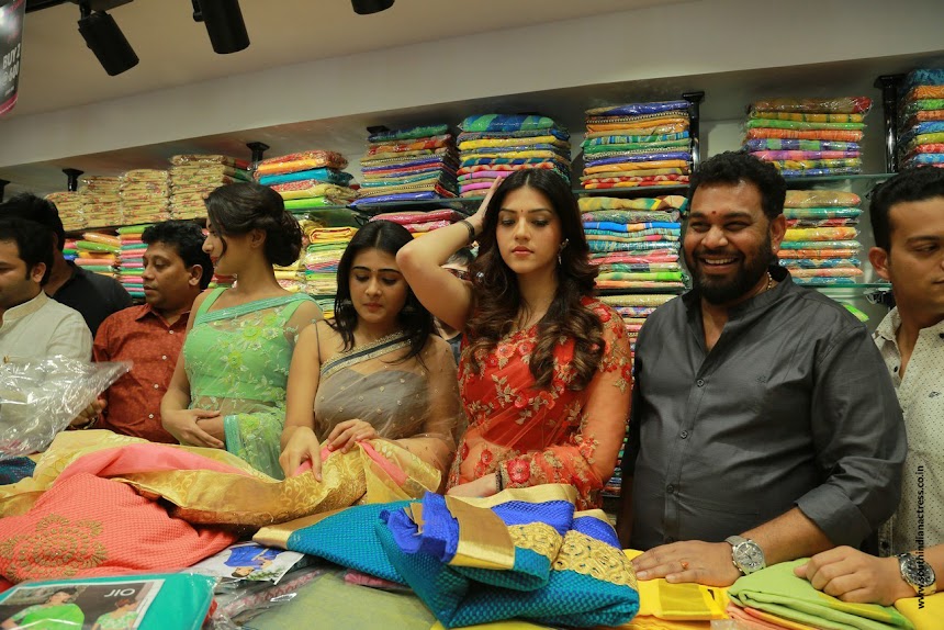 Catherine Tresa, Mehrene Pirzada & Shalini Pandey launch KLM Fashion Mall