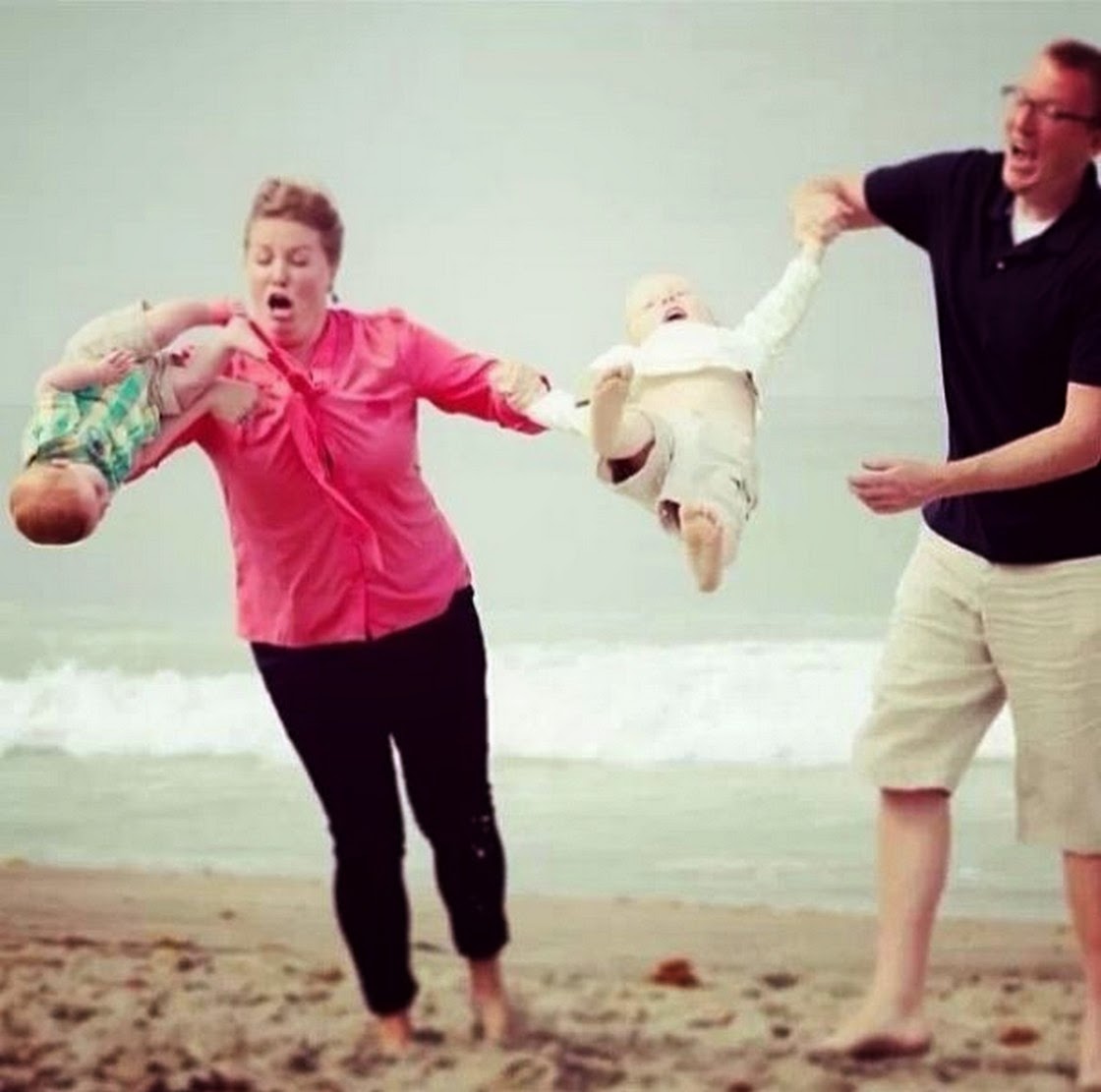 мама отдыхает. мемы про 25 лет. мои родители мем. родители года мем. мем типичные родители.