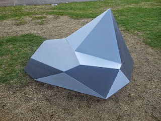 胸やけとは、胸が焼けつくような感覚を指します 胸やけを素早く和らげる