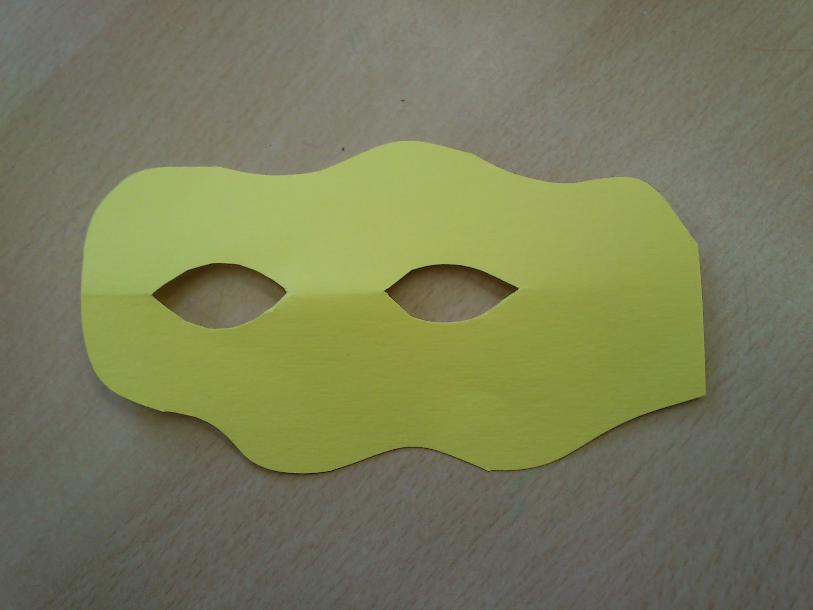 El color… GROC! – Manualitats Infantils